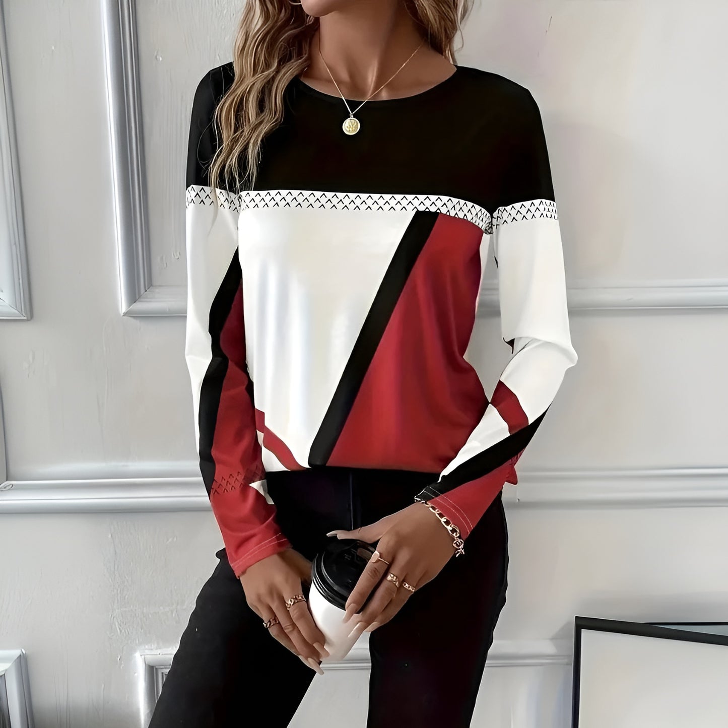 Liv™ | Avslappnad T-shirt med Färgblock